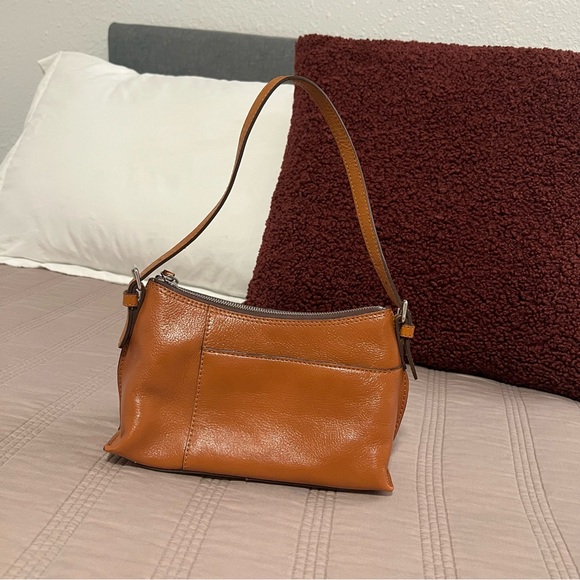 HOBO Rich Brown Leather Shoulder Bag - Picture 3 of 7